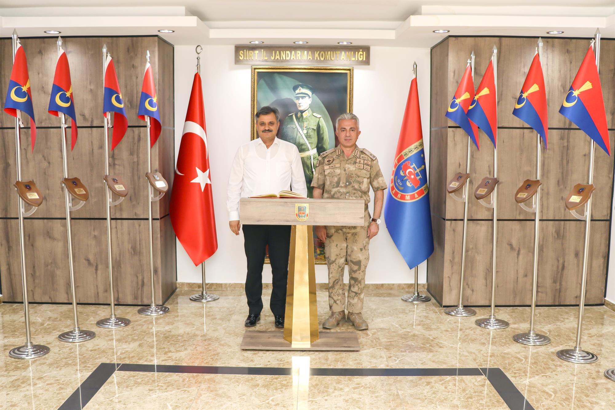 Rektörümüz Prof. Dr. Nihat Şındak’tan Siirt İl Jandarma Komutanı Tuğgeneral Uğur Özmen’e Ziyaret